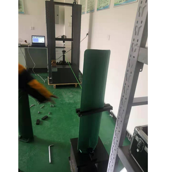 LBT-50FX防眩板整体力学牵引试验机装置1.jpg LBT-50FX防眩板整体力学牵引试验机装置1.jpg